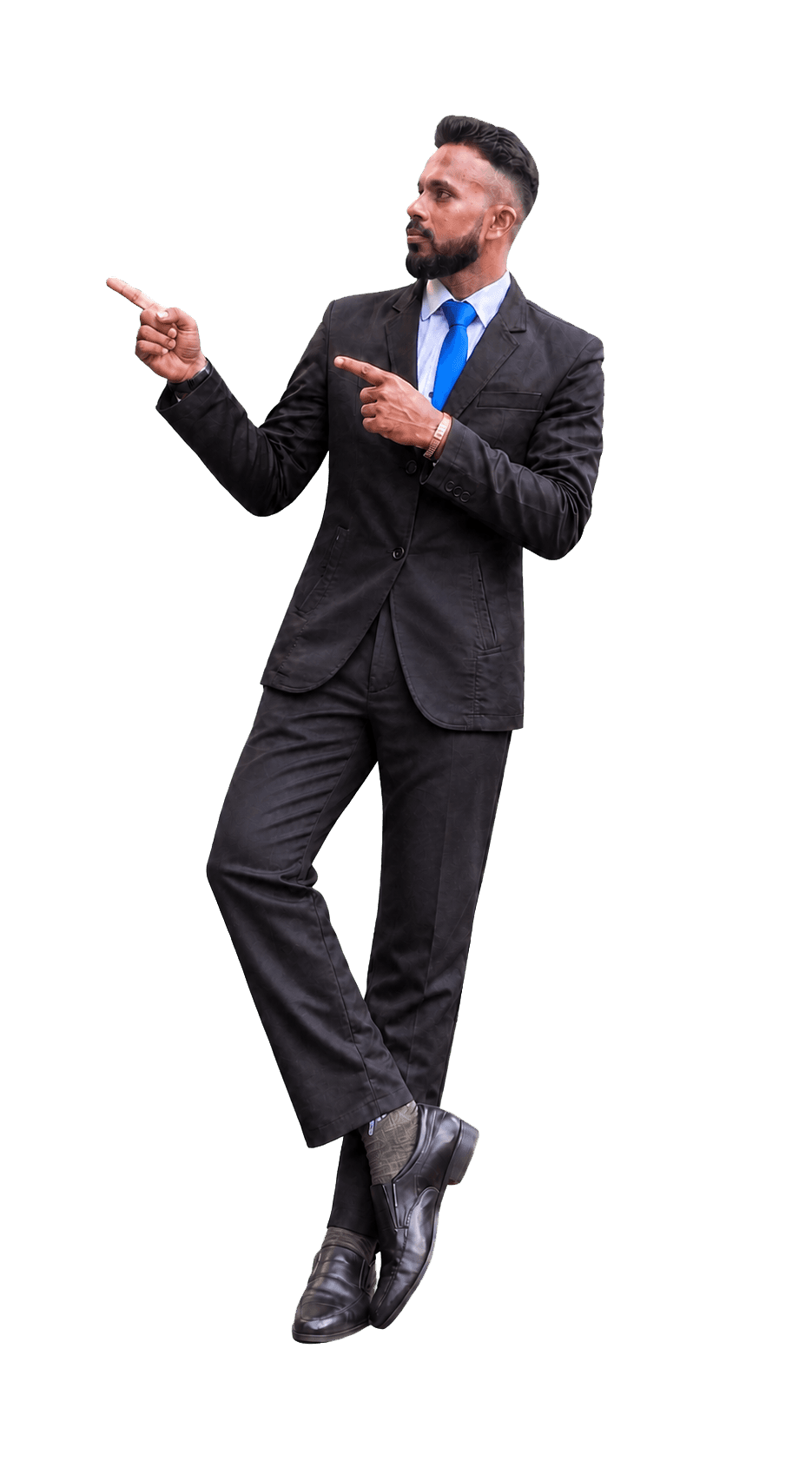 Deshan Upathissa pointing toward his engineering capabilities